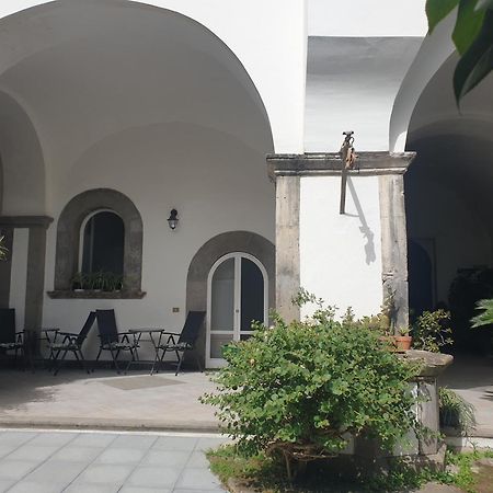 Hotel La Casa Delle Camelie Meta Zewnętrze zdjęcie